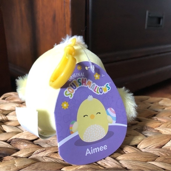 Squishmallows Aimee the Easter chic 3” clip - Picture 3 of 8